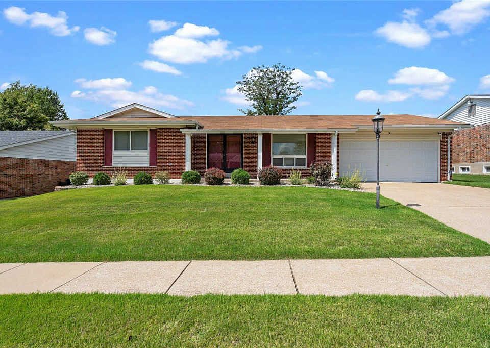 1st image of 3973 Monsols Dr