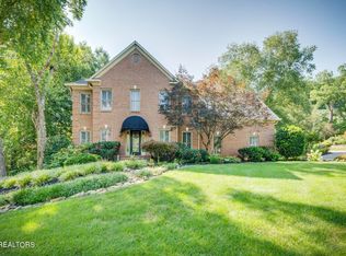 911 Hickory Grove Ct, Knoxville, TN 37922