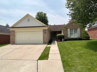 18726 Woods St, Clinton Township, MI