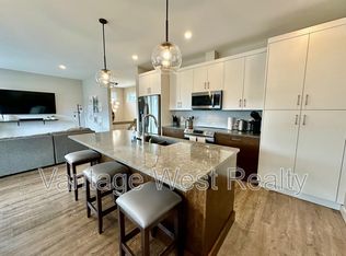 3387 Aspen Ln, Kelowna, BC V1V 0C6
