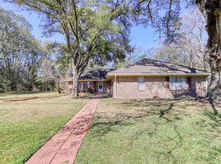 11234 Champion Wood Dr, Tomball, TX 77375