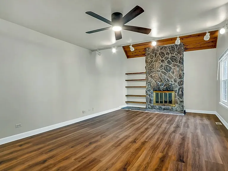 719 Wakefield Rd — Photo 11