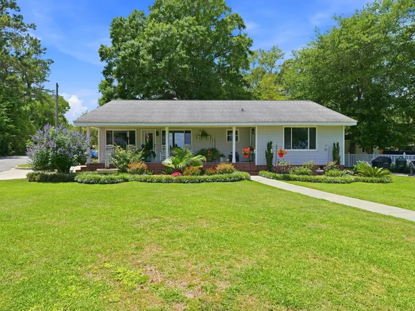 1805 Ringneck Rd, Moncks Corner, SC 29461