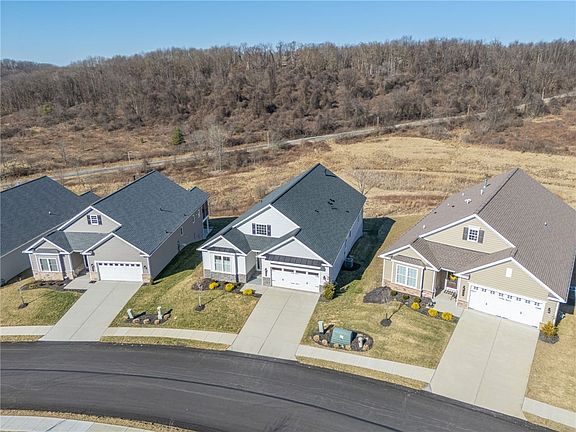 3rd image of 430 Freedom Dr