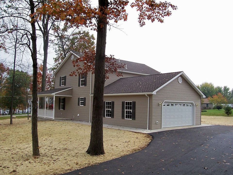 2nd image of 8 McCandless Dr