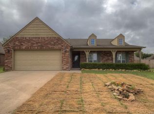 4977 S 204 East Ave, Broken Arrow, OK 74014
