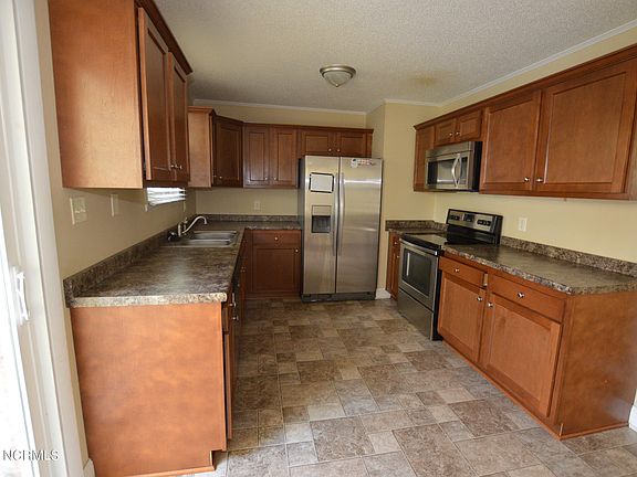 4th image of 115 Brookdale Plaza