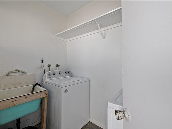 5th image of 4444 E Sunny Dunes Rd APT 1