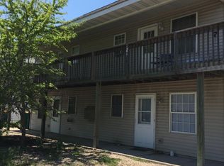 30 N Lincoln St, Coal City, IL 60416