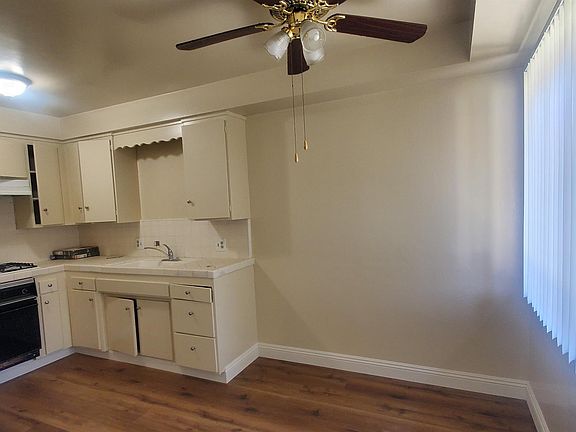 4th image of 411 N Chapel Ave Unit F