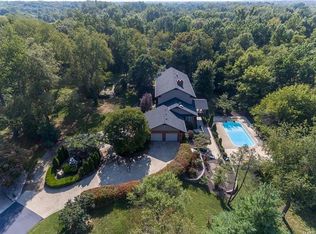 320 Deer Run Ln, Glen Carbon, IL