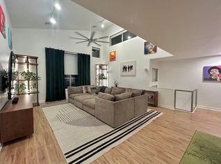 3010 Commerce St, Houston, TX 77003