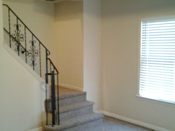 5th image of 20121 Beachview Dr