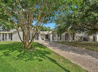 1809 Sabine Ct, College Station, TX 77840