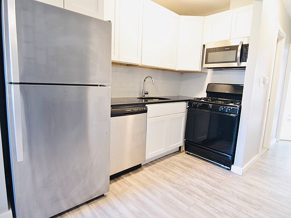 2nd image of 354 E 134th St APT 3