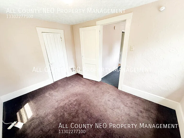 1234 Winton Ave — Photo 16