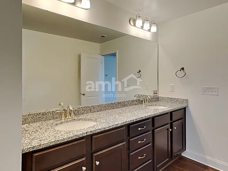 109 Twin River Dr — Photo 17
