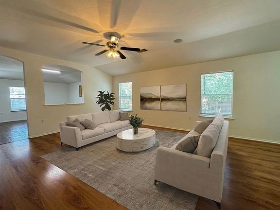 3rd image of 9000 Spiceland Cir