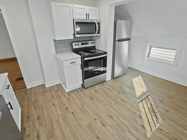 337 Garfield Ave #2 — Photo 3
