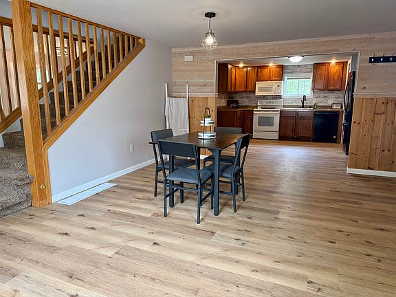 2nd image of 609 4th Ave W