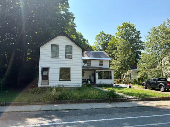 3 River Rd, Erving, MA 01344