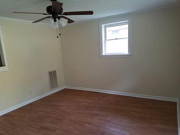 4th image of 120 Rainey Ave