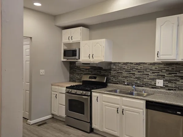 5065 Northland Ave, Saint Louis, MO 63113