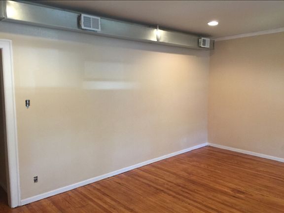 3rd image of 7925 S King Dr