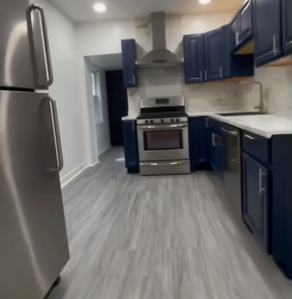 3 bed, 1250 sqft, $2,200 — Photo 3