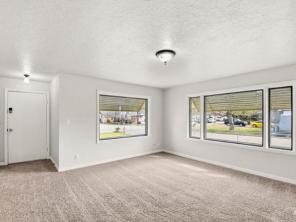 3rd image of 303 W Hazel St #303A