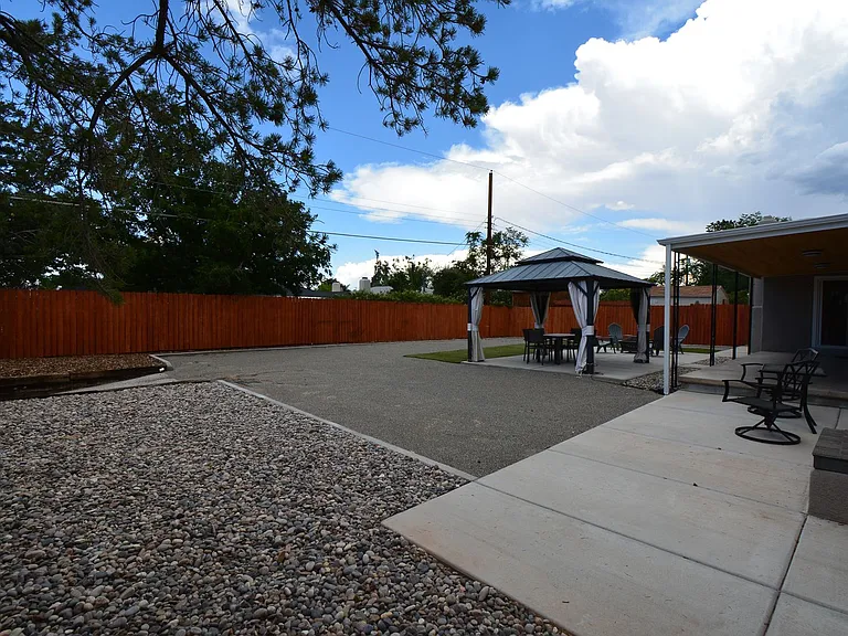 9501 Arvilla Ave NE — Photo 30