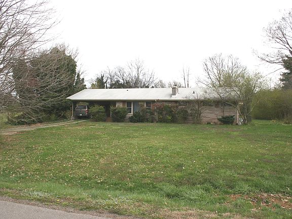 2nd image of 1211 Tellico St
