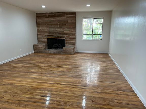 3rd image of 7491 Laurel Ave