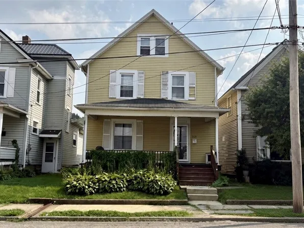 319 Wayne Ave, Ellwood City, PA 16117