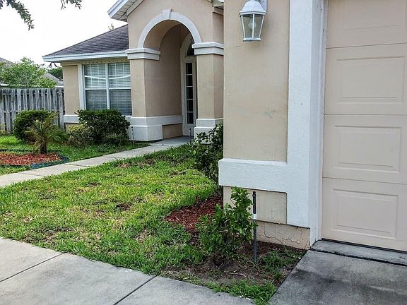 2nd image of 13846 Malachi Ct