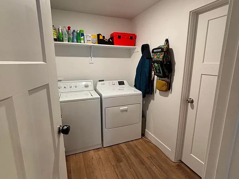 658 N Butte Ln #1 — Photo 9