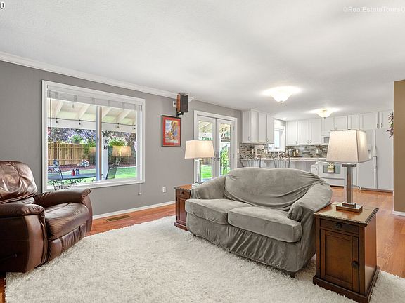5th image of 798 SE 60th Ave