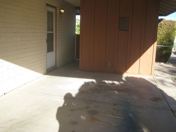 2nd image of 10825 N 111th Ave