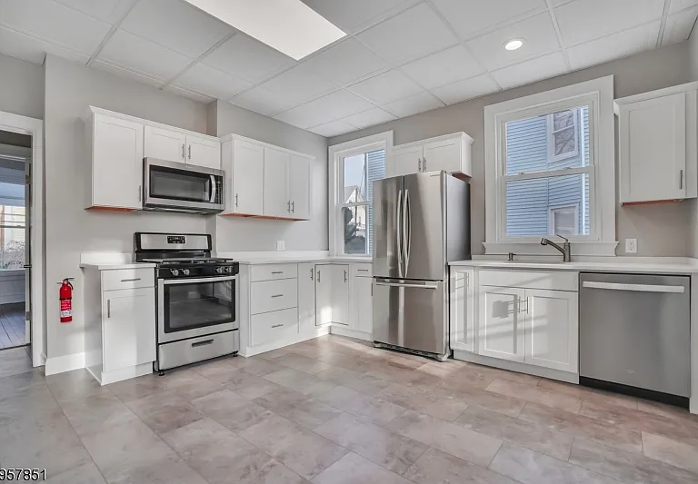 25 Olyphant Dr #1 — Photo 9