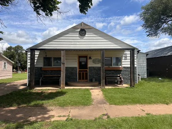 430 Campbell St, Kiowa, KS 67070