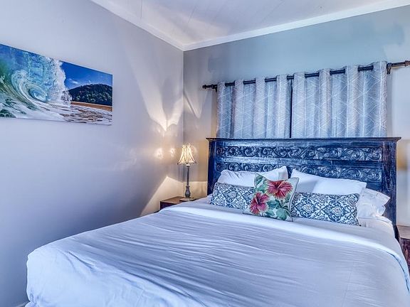 4th image of Lower Honoapiilani Rd #204