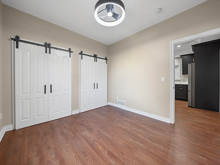 647 E Kirby St #2 — Photo 20