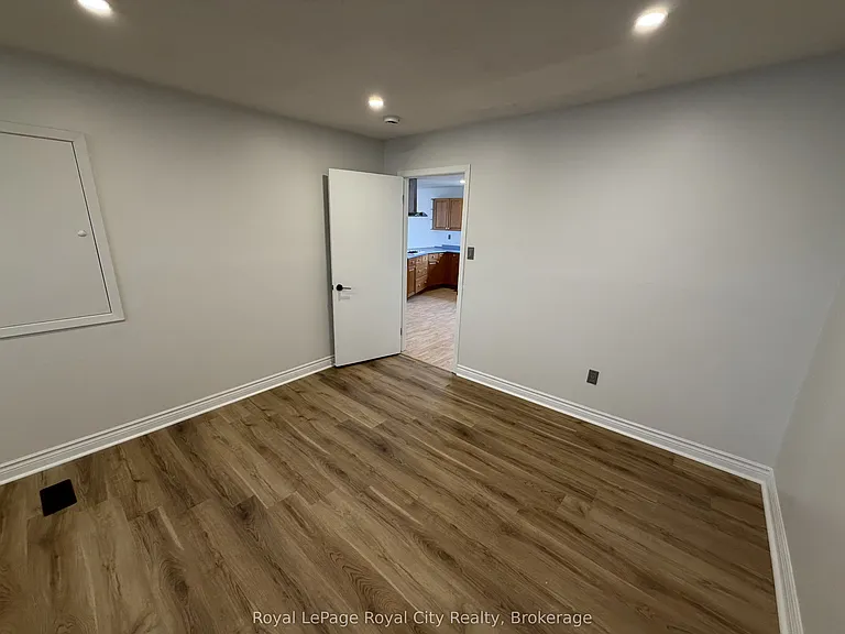 245 Speedvale Ave W #2 — Photo 8