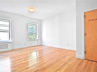 361 W 20th St APT 3B, New York, NY 10011