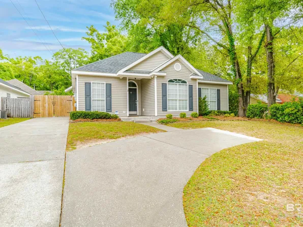 4688 Rosewood Dr, Mobile, AL 36608