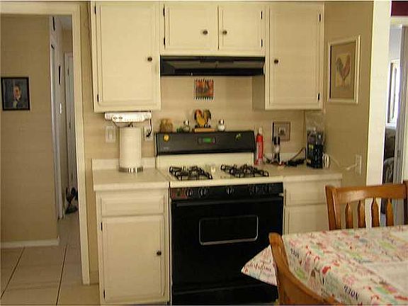 4th image of 10204 Renfrew Dr