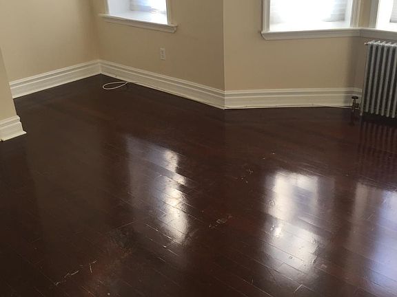 5th image of 13 E Plumstead Ave APT 1
