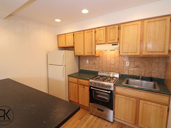 4th image of 630 Manhattan Ave #2F
