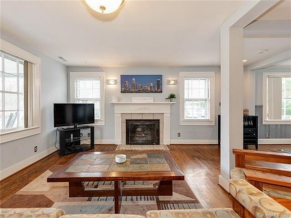 4th image of 1624 Matheson Ave