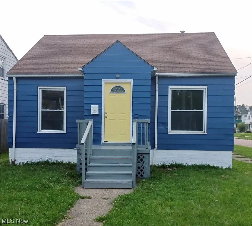 3594 W 102nd St photo 1